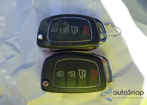 2015 Hyundai Santa Fe Sport 2.4L z USA, uszkodzony, nr VIN 5XYZT3LBXFG296774